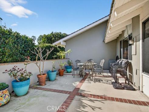 517  Gorgonia  , Newport Beach, CA