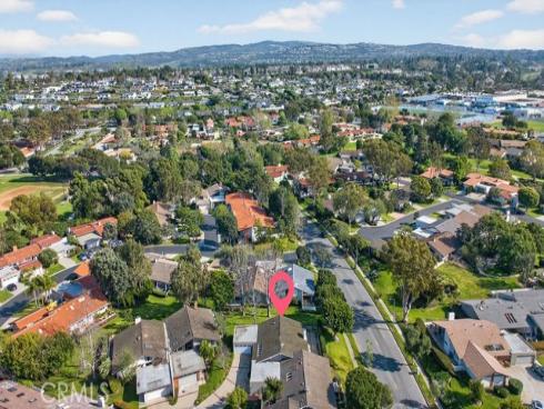 517  Gorgonia  , Newport Beach, CA