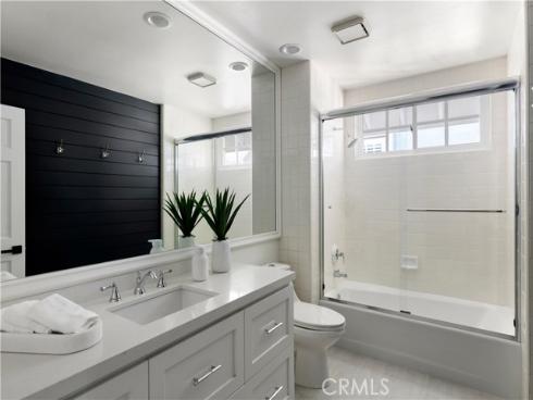 9  Huntington   Court, Newport Beach, CA