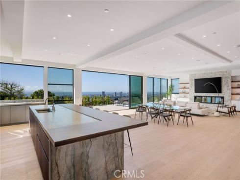 4  Geneve  , Newport Beach, CA