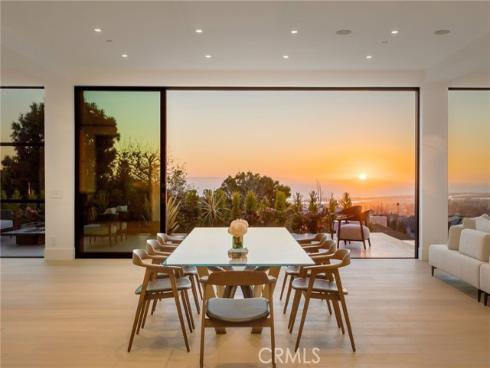 4  Geneve  , Newport Beach, CA