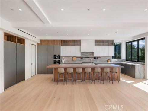 4  Geneve  , Newport Beach, CA