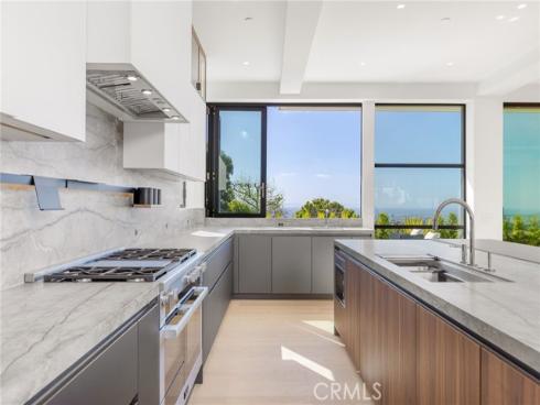 4  Geneve  , Newport Beach, CA