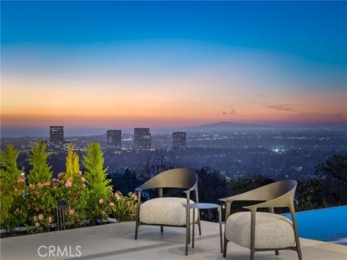 4  Geneve  , Newport Beach, CA