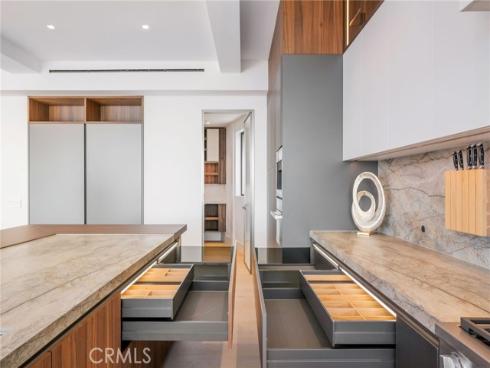 4  Geneve  , Newport Beach, CA