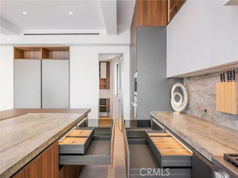 4  Geneve  , Newport Beach, CA