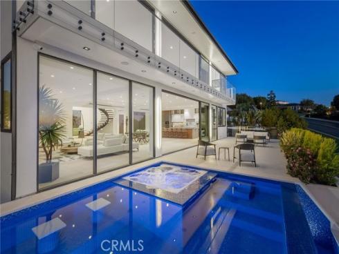 4  Geneve  , Newport Beach, CA