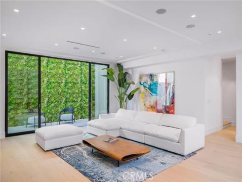 4  Geneve  , Newport Beach, CA