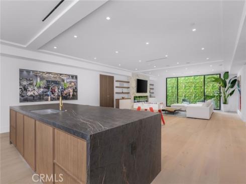 4  Geneve  , Newport Beach, CA