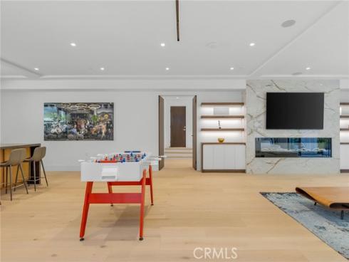 4  Geneve  , Newport Beach, CA