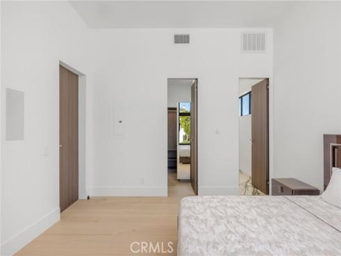 4  Geneve  , Newport Beach, CA