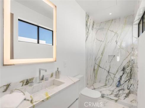 4  Geneve  , Newport Beach, CA