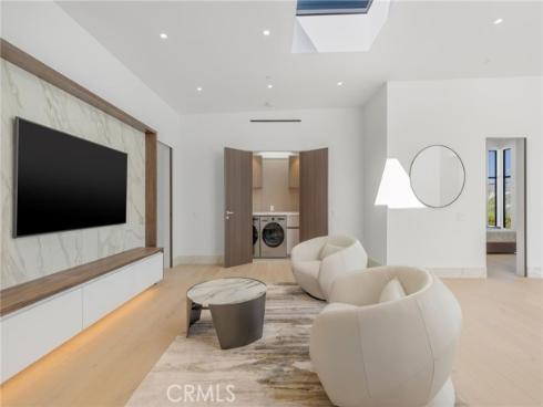 4  Geneve  , Newport Beach, CA