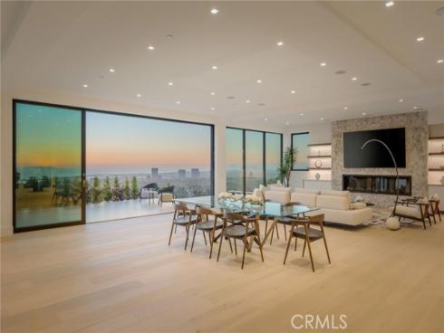 4  Geneve  , Newport Beach, CA