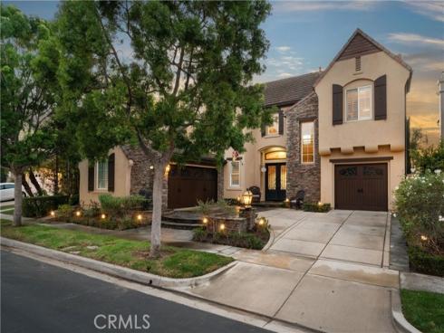 72  Victoria  , Newport Beach, CA