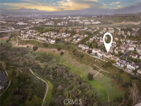 72  Victoria  , Newport Beach, CA