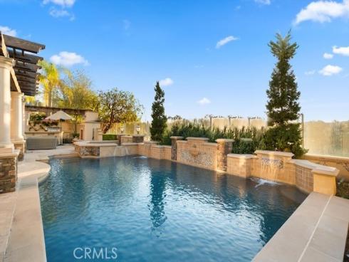 72  Victoria  , Newport Beach, CA