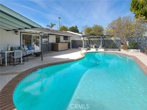 395 Meadow Lane, Newport Beach, CA