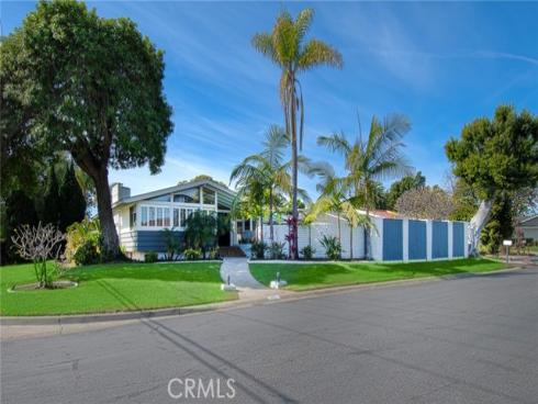 395 Meadow Lane, Newport Beach, CA
