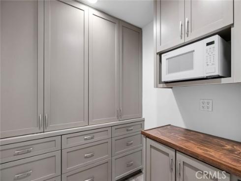 1800 Tradewinds Lane, Newport Beach, CA