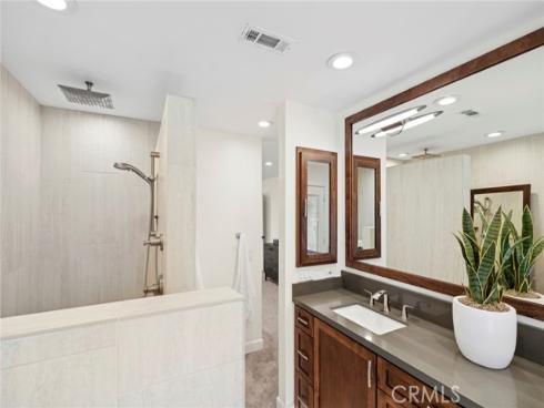 1800 Tradewinds Lane, Newport Beach, CA