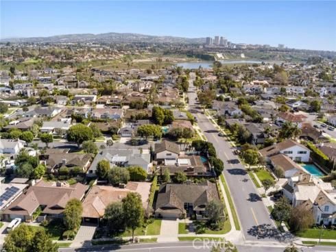 1800 Tradewinds Lane, Newport Beach, CA