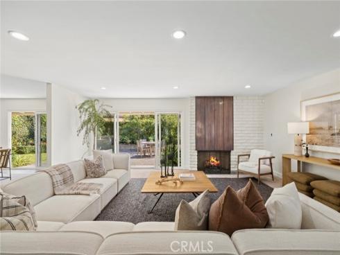 1800 Tradewinds Lane, Newport Beach, CA