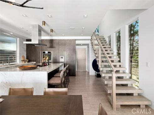 304 S Bay Front  , Newport Beach, CA