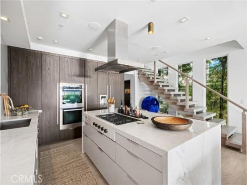 304 S Bay Front  , Newport Beach, CA