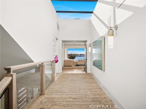 304 S Bay Front  , Newport Beach, CA