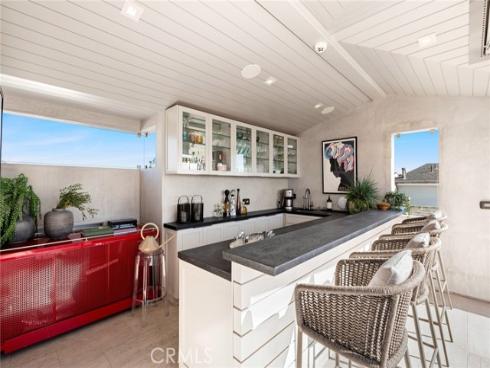 304 S Bay Front  , Newport Beach, CA