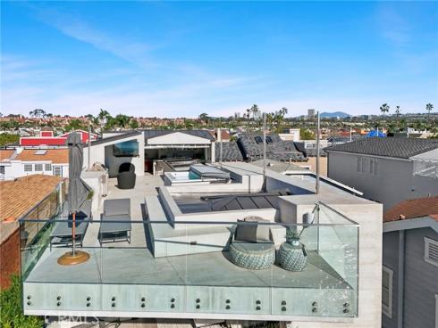 304 S Bay Front  , Newport Beach, CA