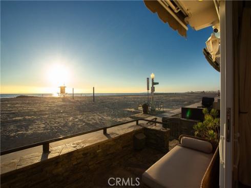 2712 W Oceanfront  , Newport Beach, CA