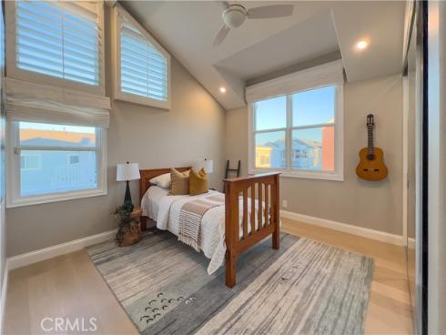 2712 W Oceanfront  , Newport Beach, CA