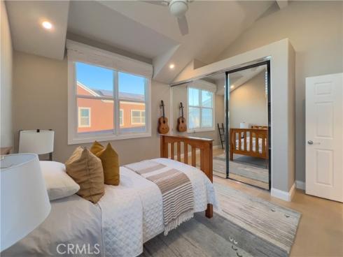 2712 W Oceanfront  , Newport Beach, CA