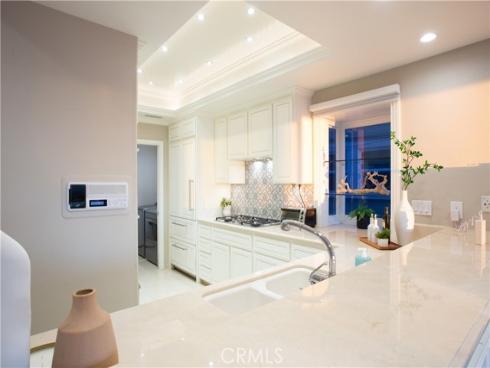 2712 W Oceanfront  , Newport Beach, CA