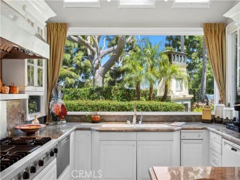 14  Rue Chantilly  , Newport Beach, CA