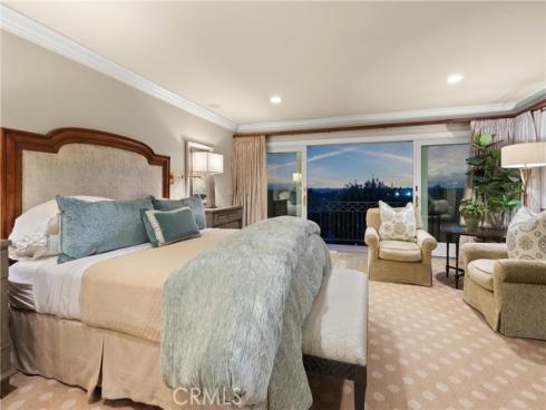 9  Rue Cannes  , Newport Beach, CA