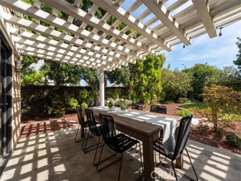 1208  Somerset  , Newport Beach, CA