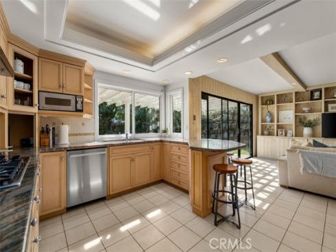 1208  Somerset  , Newport Beach, CA