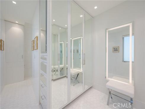 3407 W Oceanfront , Newport Beach, CA