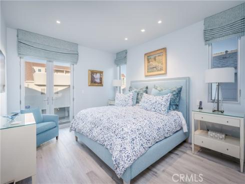 3407 W Oceanfront , Newport Beach, CA