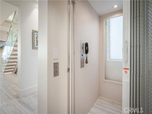 3407 W Oceanfront , Newport Beach, CA