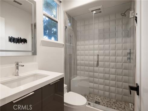 34  Montgomery  , Newport Beach, CA