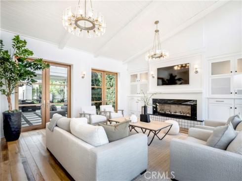 2217  Laurel   Place, Newport Beach, CA