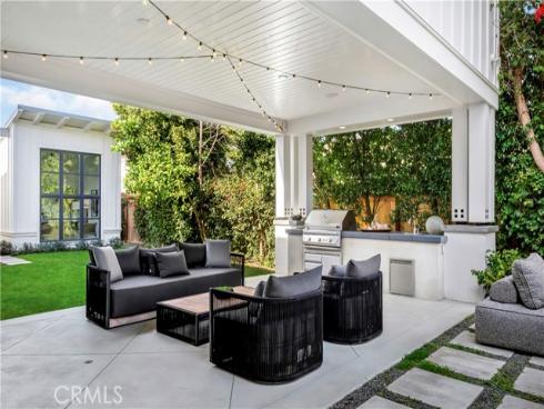 2217  Laurel   Place, Newport Beach, CA