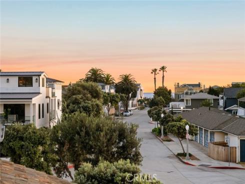 1701 E Balboa   Boulevard, Newport Beach, CA