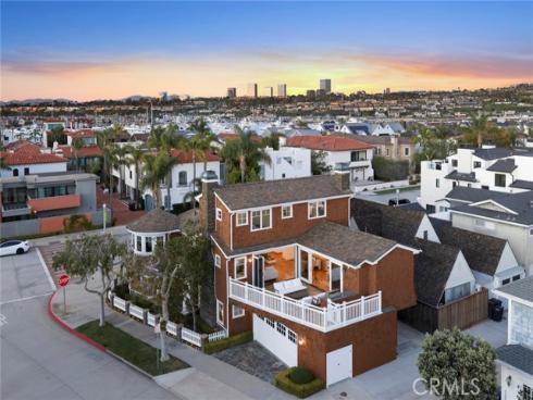 1701 E Balboa   Boulevard, Newport Beach, CA