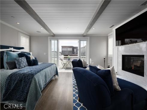 121  41st Street  , Newport Beach, CA