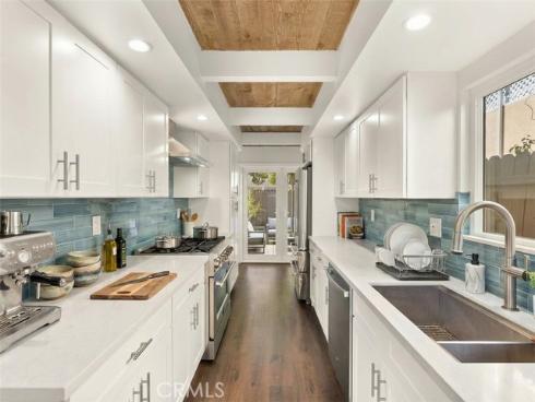 327  62nd   Street, Newport Beach, CA